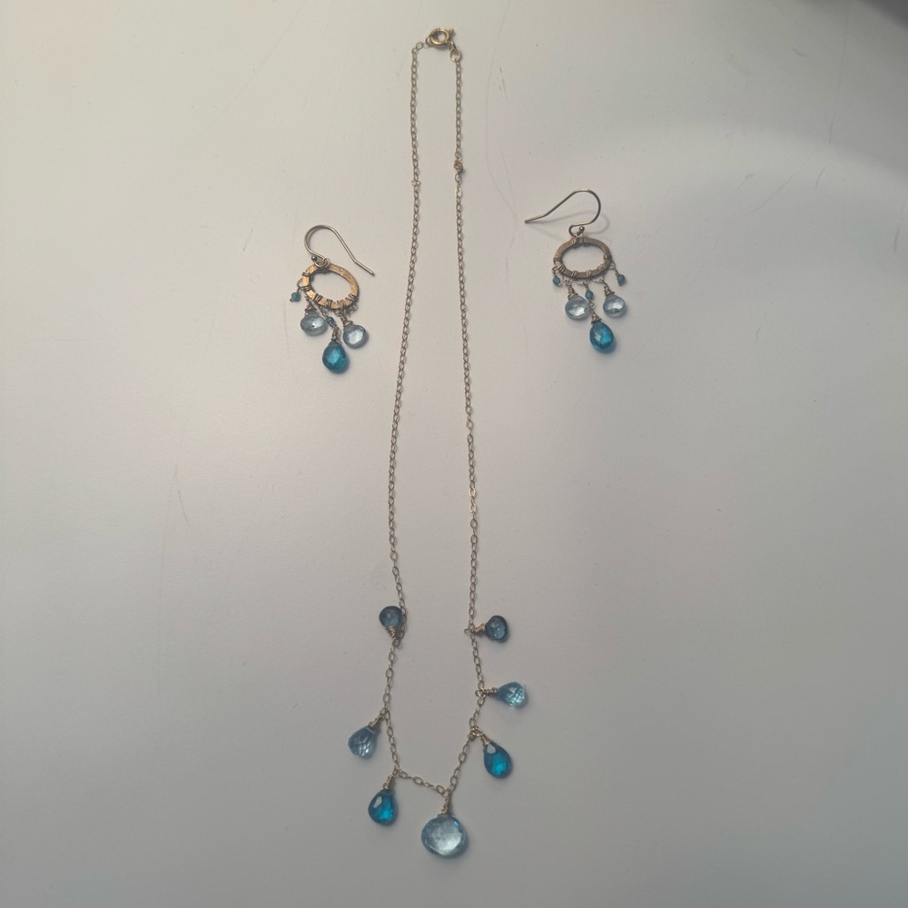 Elegant Blue and Gold Jewelry Set